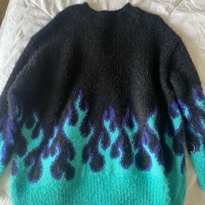 Adika flame sweater